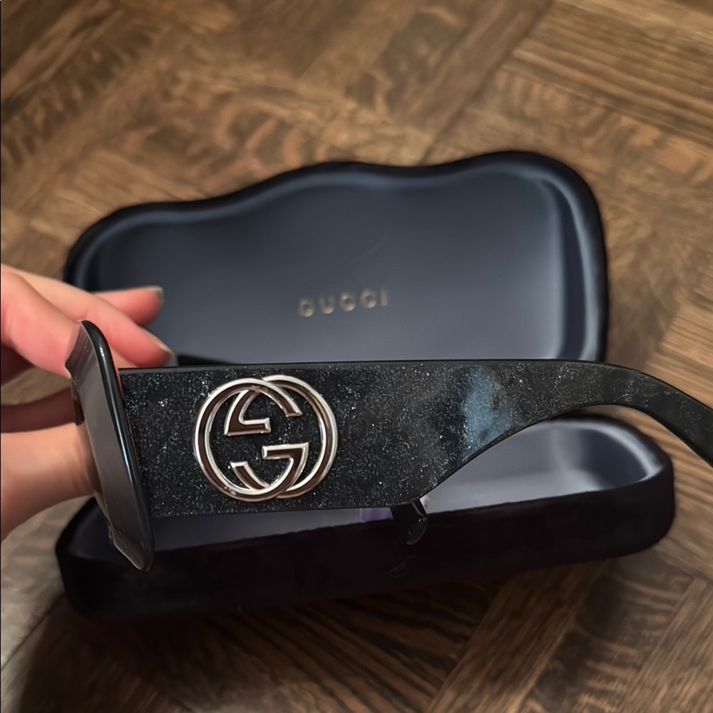 Gucci Sunglasses - Picture 2 of 13